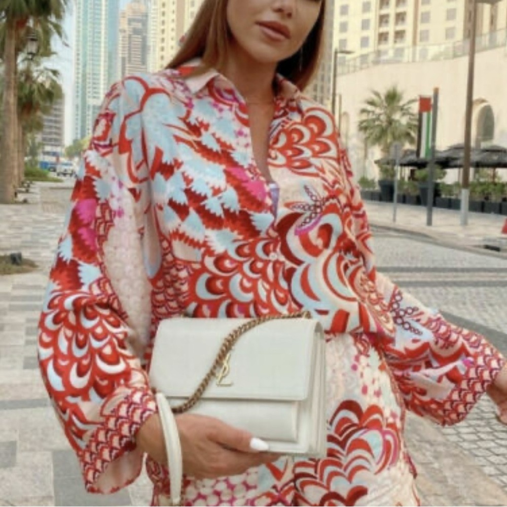 Zara Vibrant Floral Print Loose Fit Shirt Woven XS